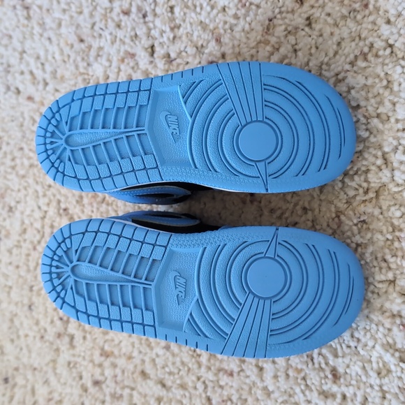 Jordan AJ 1 Mid Toddler Size 10c - Picture 7 of 12